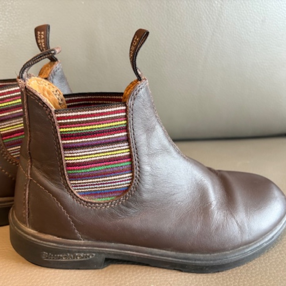 Blundstone Kids #1413 boots US/CAN 3 (AUS 2) leather lined brown striped elastic